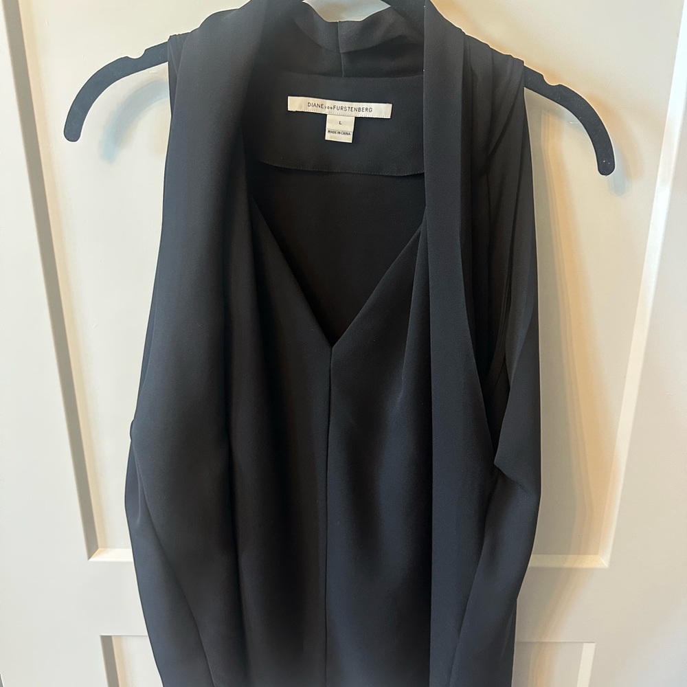 Diane Von Furstenburg Black Sleeveless Blouse